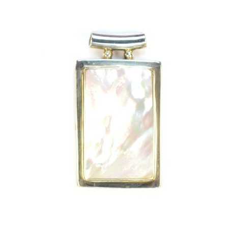 Ezüst medál kagylóval