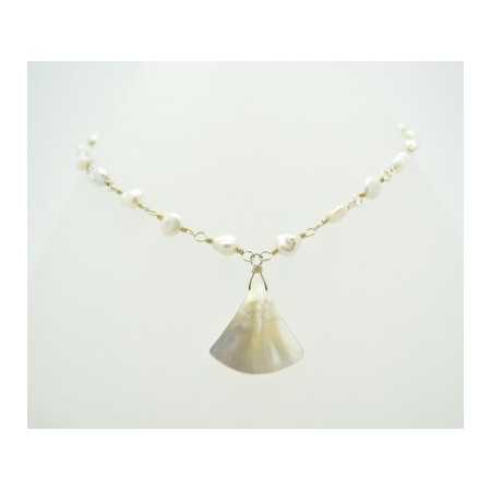 Nyaklánc kagylóval